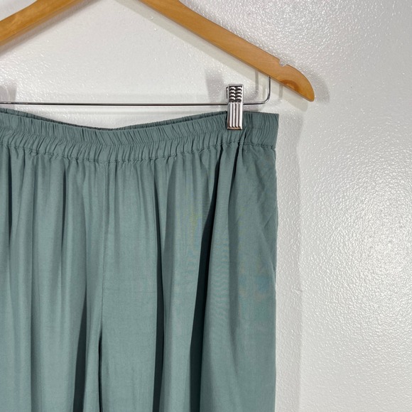 Novica Rayon Crop Pants Elastic Waist Lace Hem Pockets Relaxed Casual Green XL - Picture 6 of 10